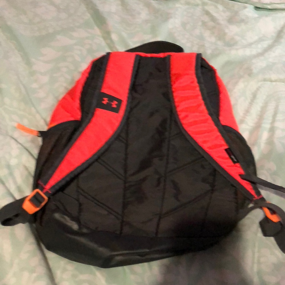 Cute under armor backpack - Picture 2 of 2